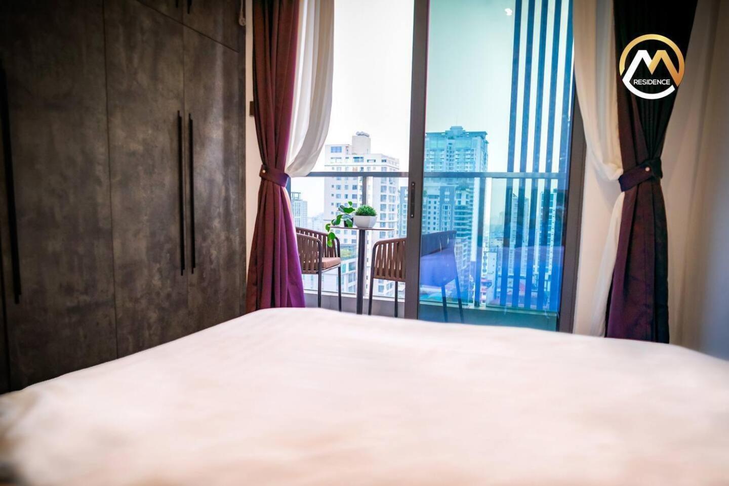 Hotel Serviced Apartments Top One Infinity Pool With View Of 360 Degree Phnom Pen Exterior foto