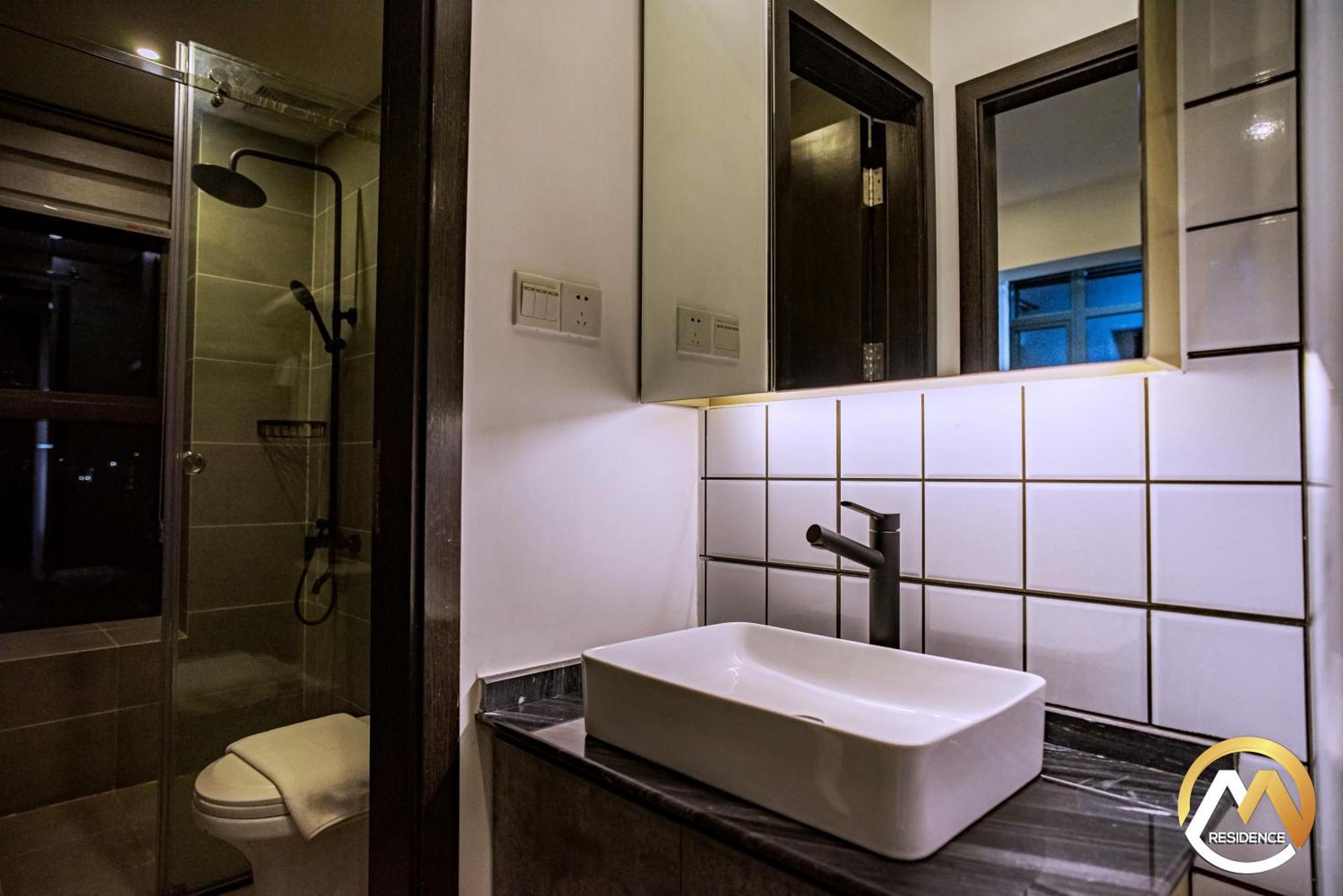 Hotel Serviced Apartments Top One Infinity Pool With View Of 360 Degree Phnom Pen Exterior foto