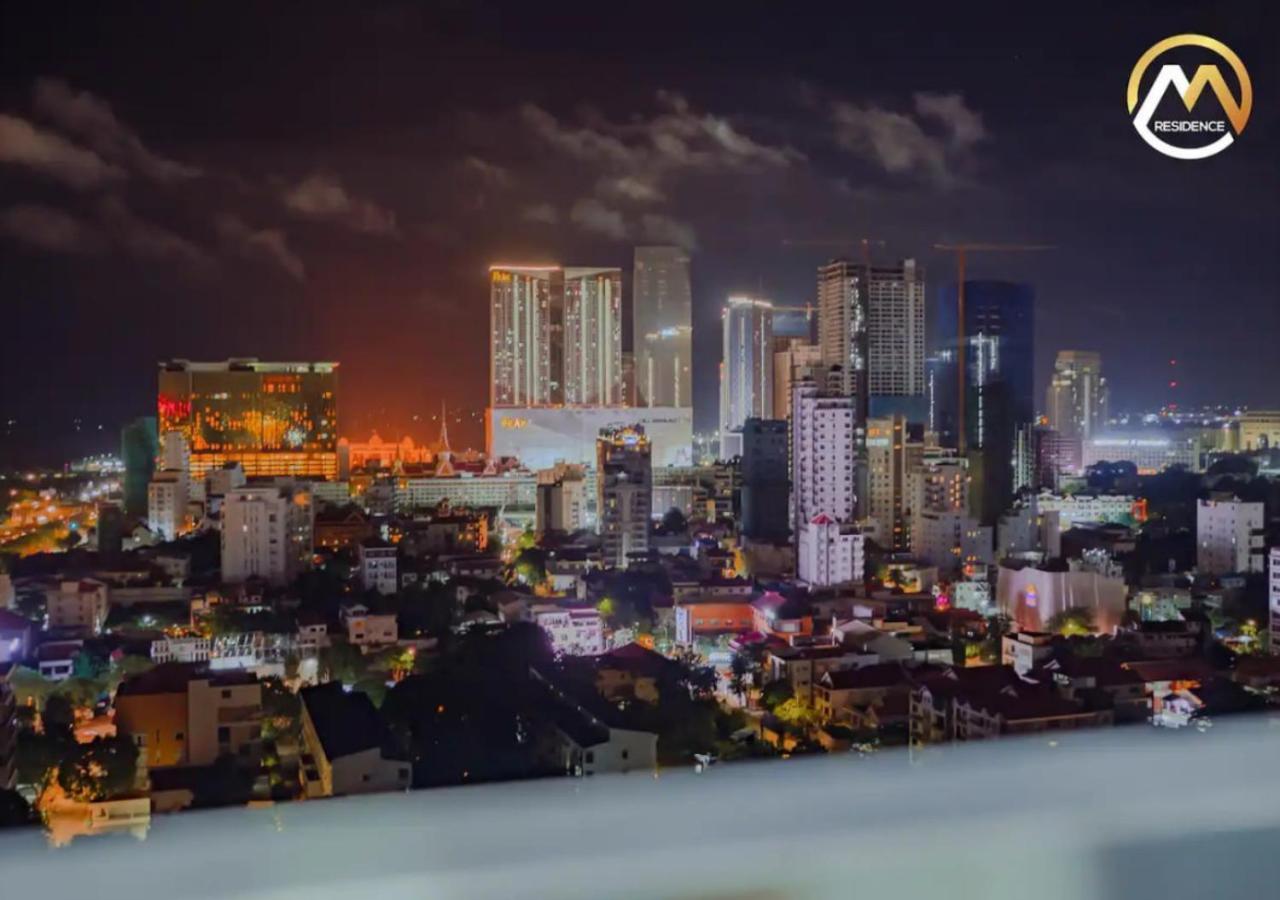 Hotel Serviced Apartments Top One Infinity Pool With View Of 360 Degree Phnom Pen Exterior foto