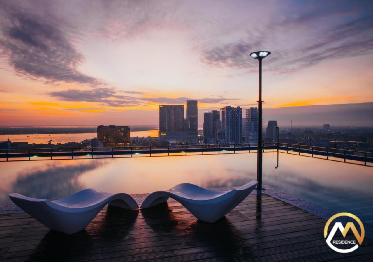 Hotel Serviced Apartments Top One Infinity Pool With View Of 360 Degree Phnom Pen Exterior foto