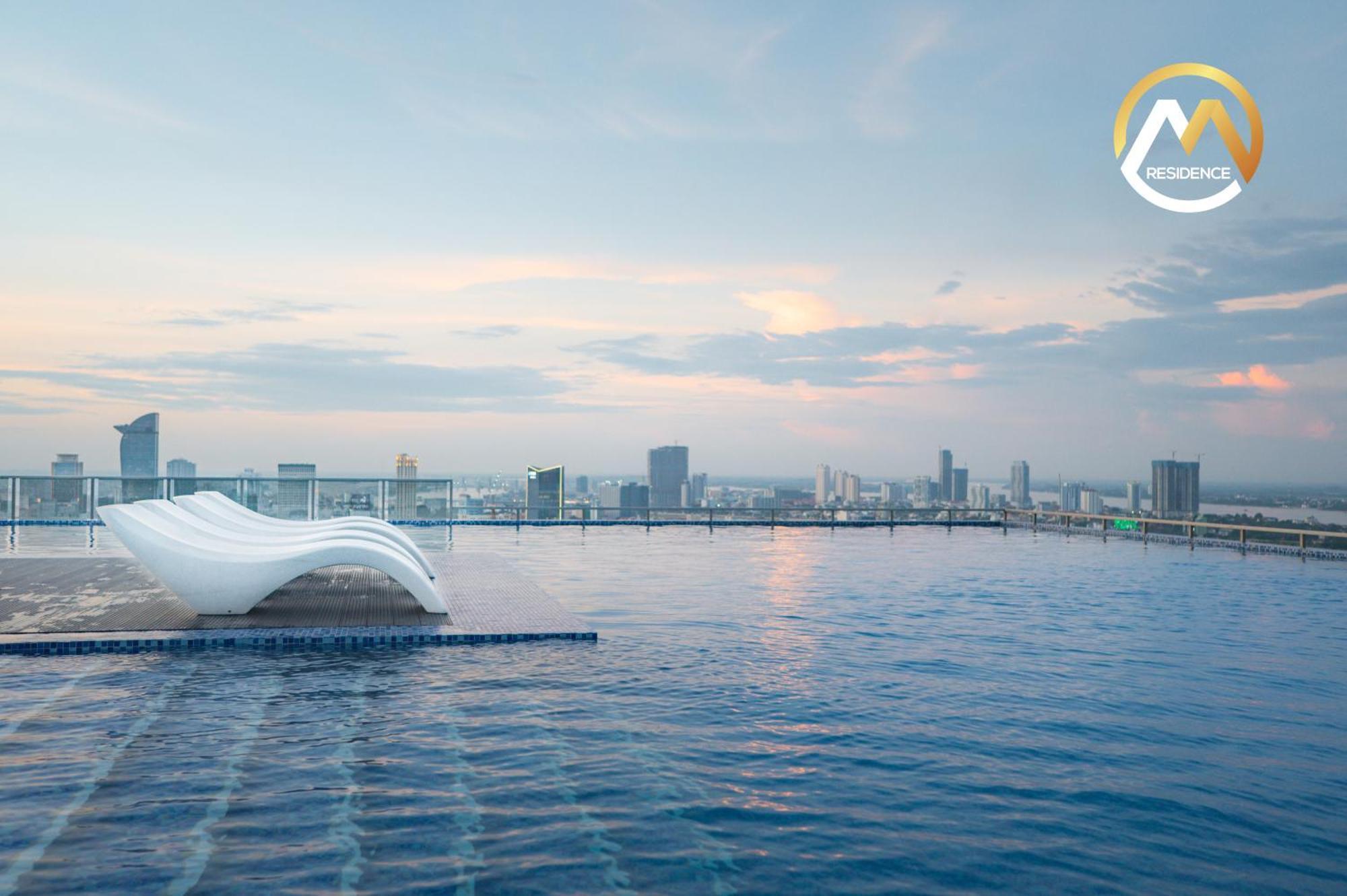 Hotel Serviced Apartments Top One Infinity Pool With View Of 360 Degree Phnom Pen Exterior foto